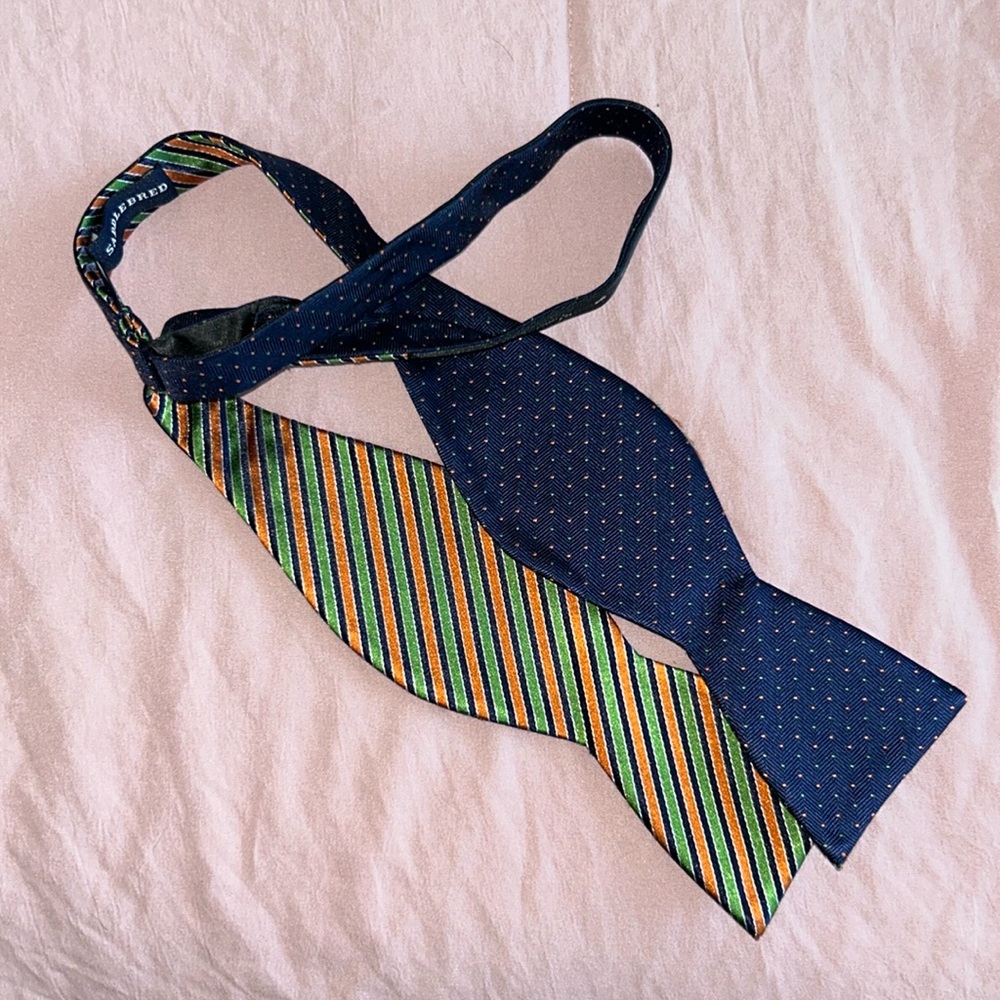 Reversible bow tie